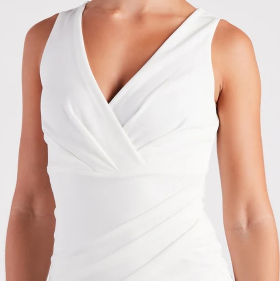 NWT Windsor Size S White Pleated Wrap Dress - Picture 9 of 10
